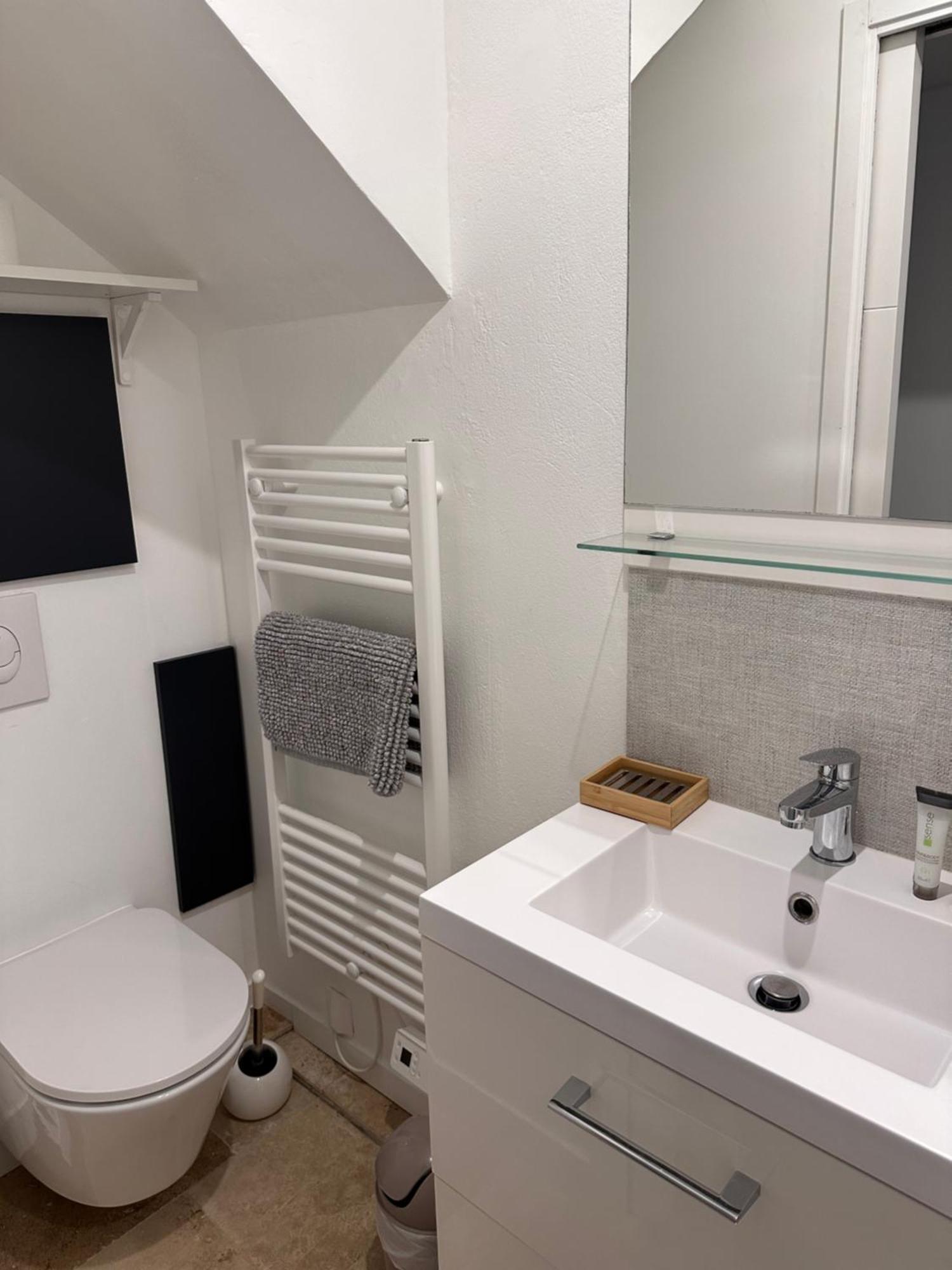 3 Etoiles Terrasse Ou Patio Intra-muros Aigues-Mortes